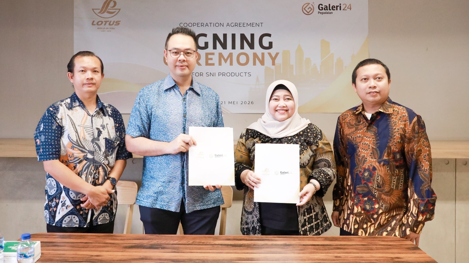 Penandatanganan Perjanjian Kerja Sama Galeri 24 & Lotus Gold